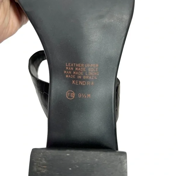 BANDOLINO *Vintage* (EUC) Kendra Black Leather T Strap Sandals, Size 9.5 - Picture 11 of 12